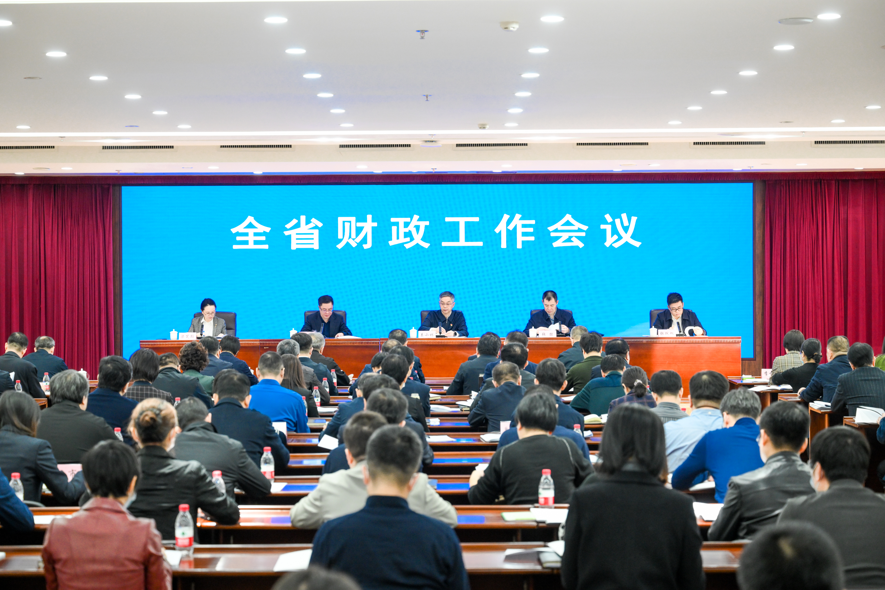 2024年网赌平台推荐门户网站
工作会议在沈阳召开